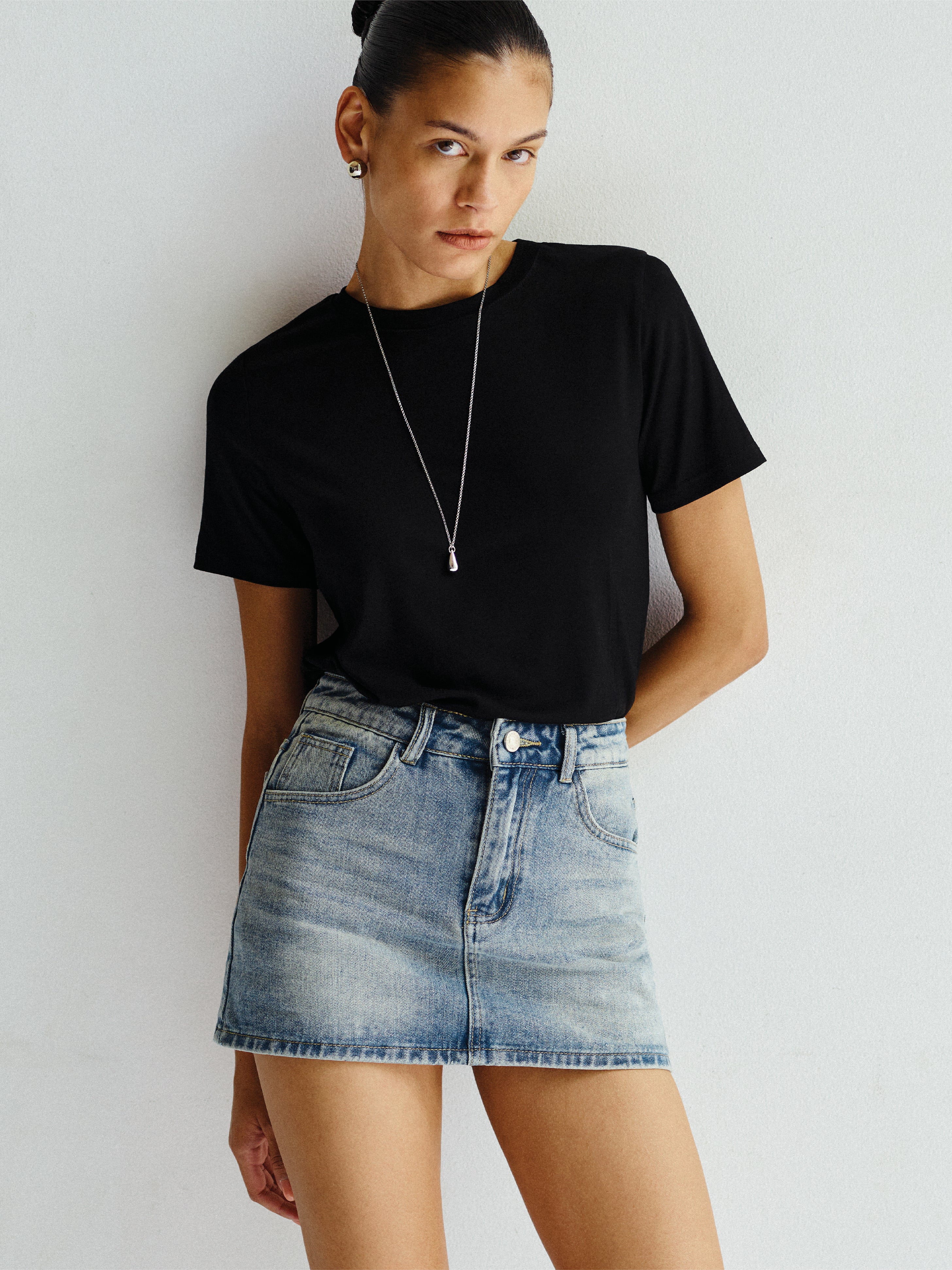 เสื้อยืด Bertille